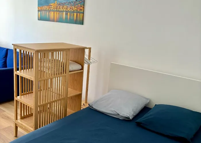 Studio 2 Etoiles A Menton Pour 4 Personnes