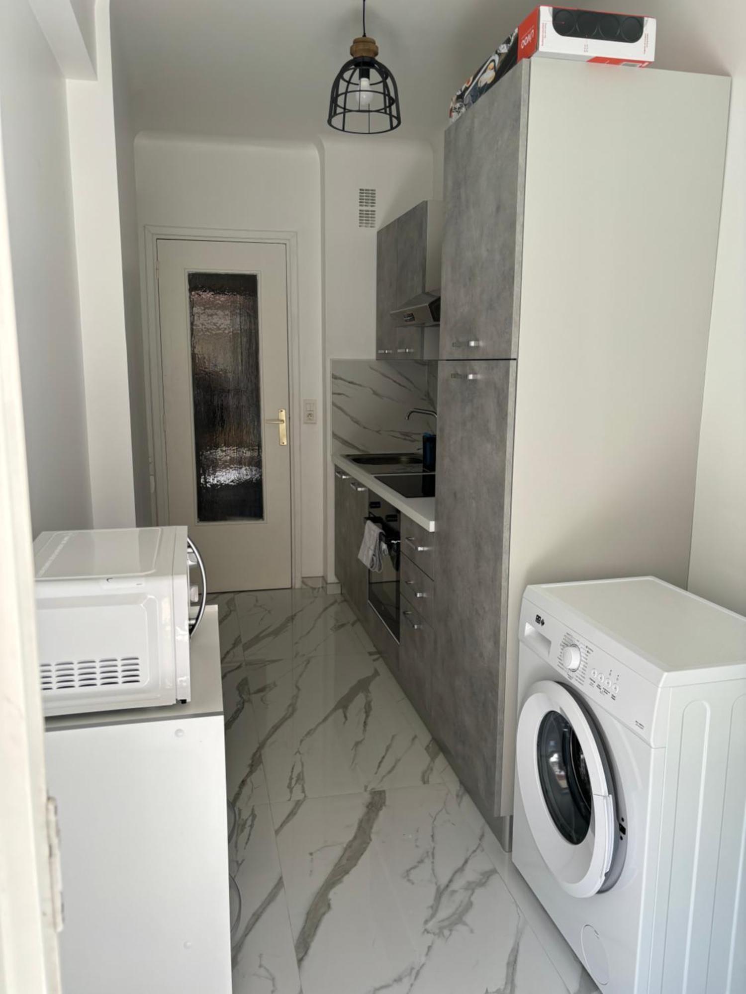 2 Etoiles A Pour 4 Personnes * Menton